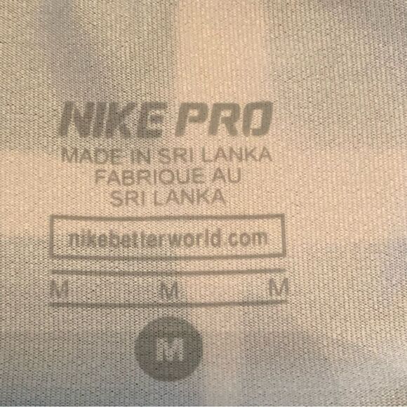 NIKE Pro Half Zip Women’s Medium White Black Thumb Hole. - Picture 7 of 15